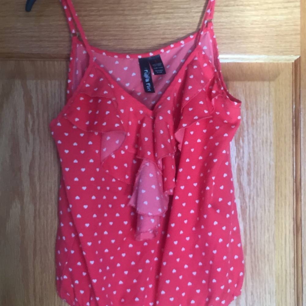 Pink/Red  Top - Picture 2 of 2